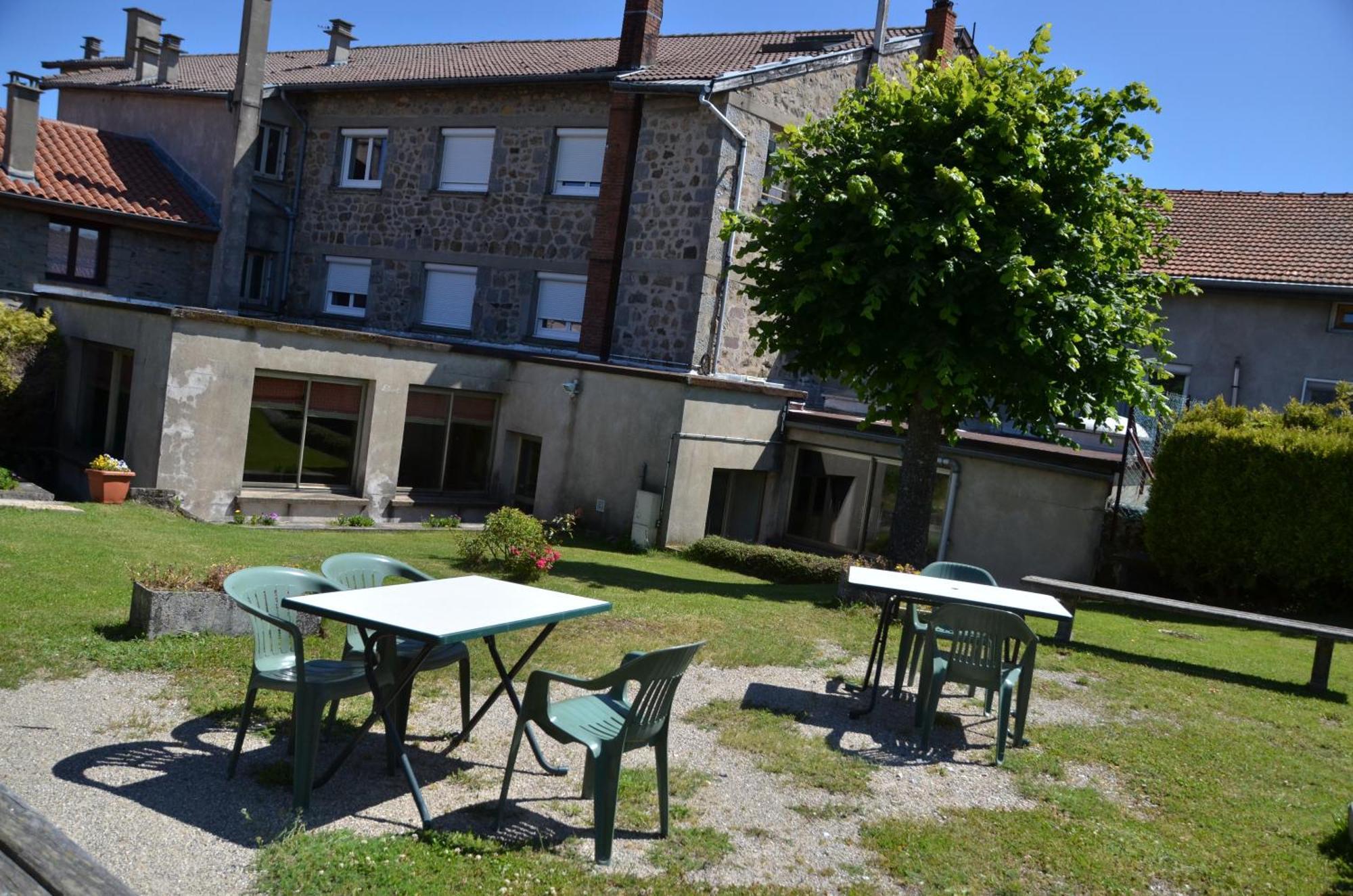 Hôtel de France Le Bessat Buitenkant foto